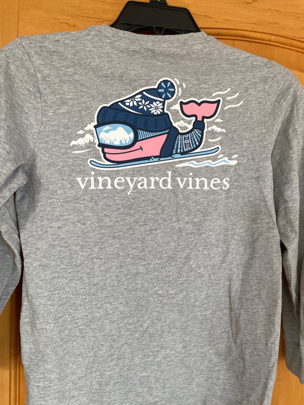Vineyard Vines Kids Gray Long-Sleeve Pocket Tee with Whale Logo Holiday Small - Picture 6 of 8